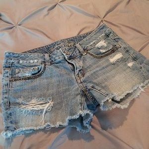 SOLD! Very cute jean shorts!